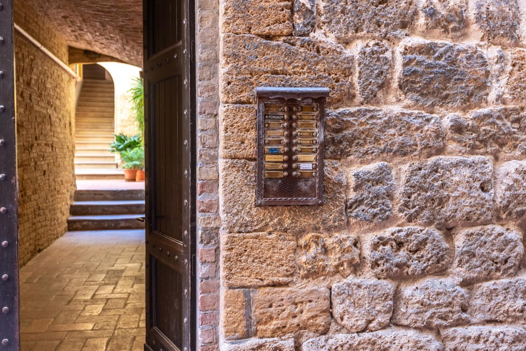 Il Teatro Apartment San Gimignano Exterior photo